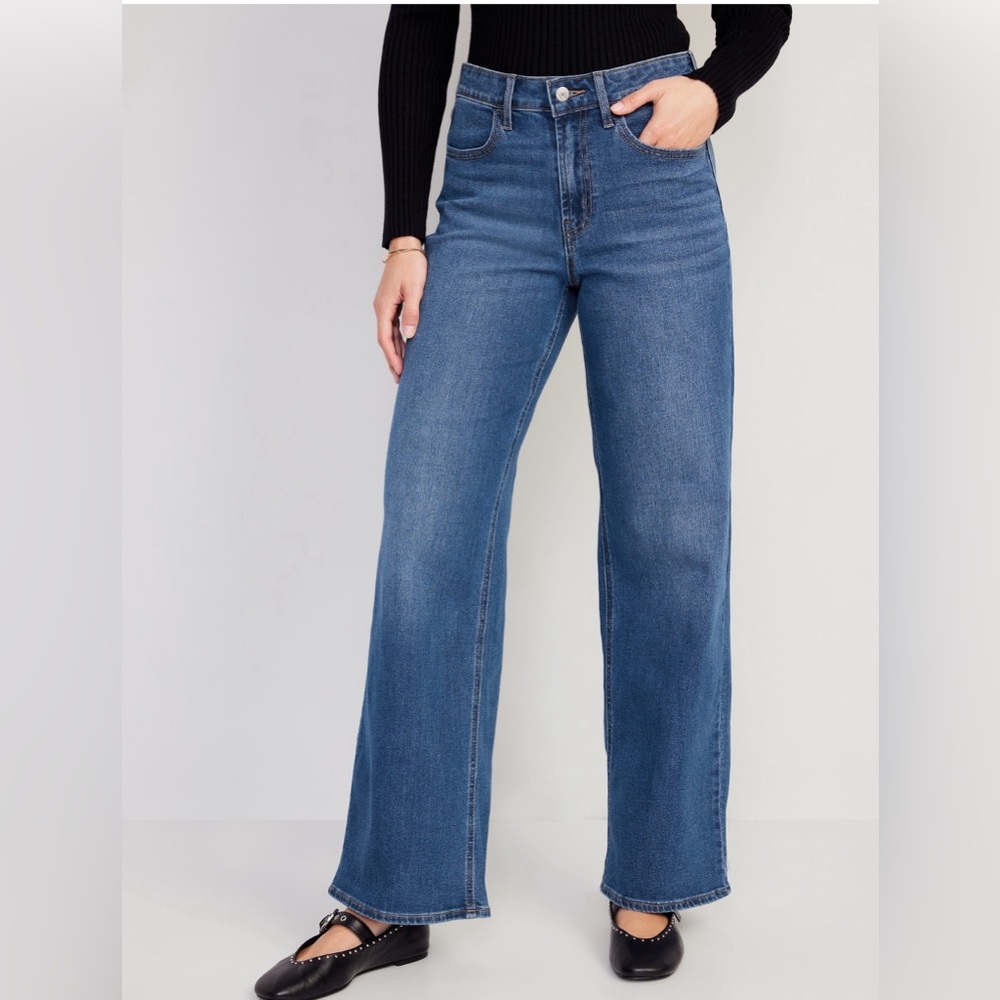 Old Navy High Waisted wide leg jeans - size 6
